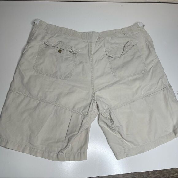Tommy Bahama Size 38W x 10IS Khaki Tan Outdoor Activity Shorts‎ - Picture 3 of 6